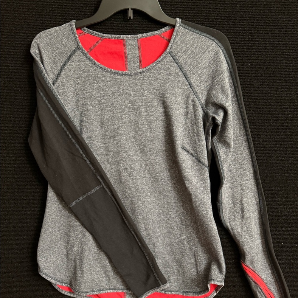 Lululemon Runder Under Reversible Long Sleeve Shirt - Size 8